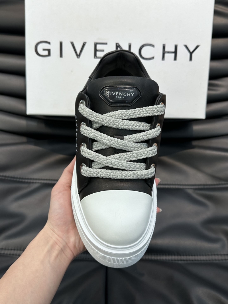 Givenchy Sneakers